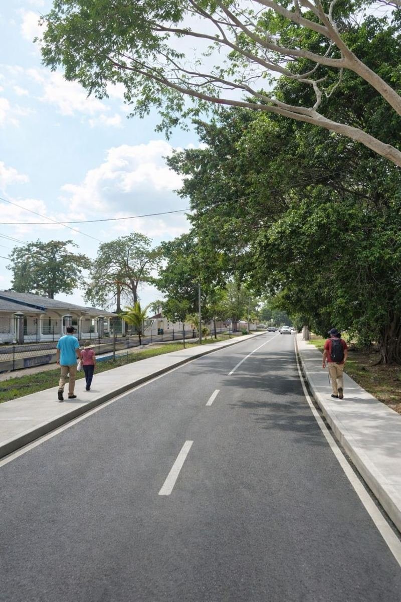 Carretera Veracruz, propuesta con repavimentación y aceras